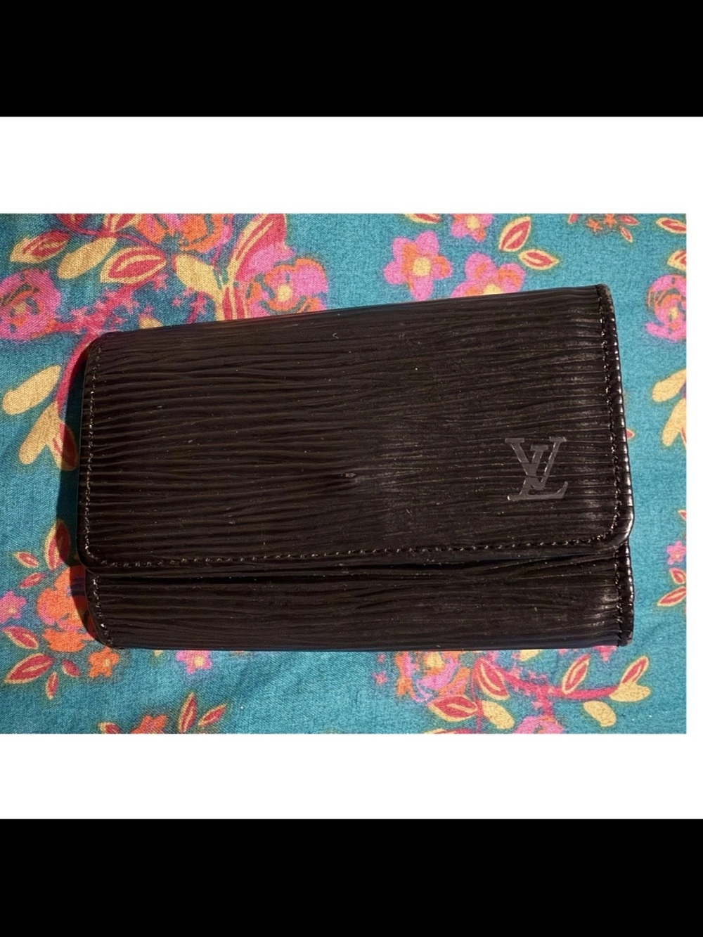 Louis Vuitton Black Epi 6 Key Holder, see description!